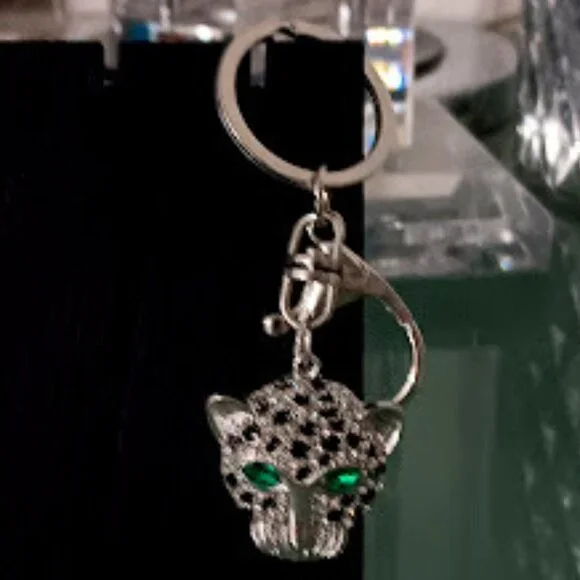 MINT Cheetah Silver Black Enamel Green & Clear Crystals Purse Charm Key Chain - Picture 7 of 7